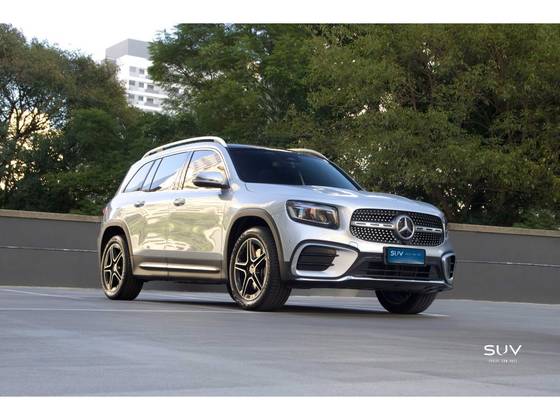 MERCEDES-BENZ GLB 220 2.0 MHEV AMG LINE 4MATIC 8G-DCT